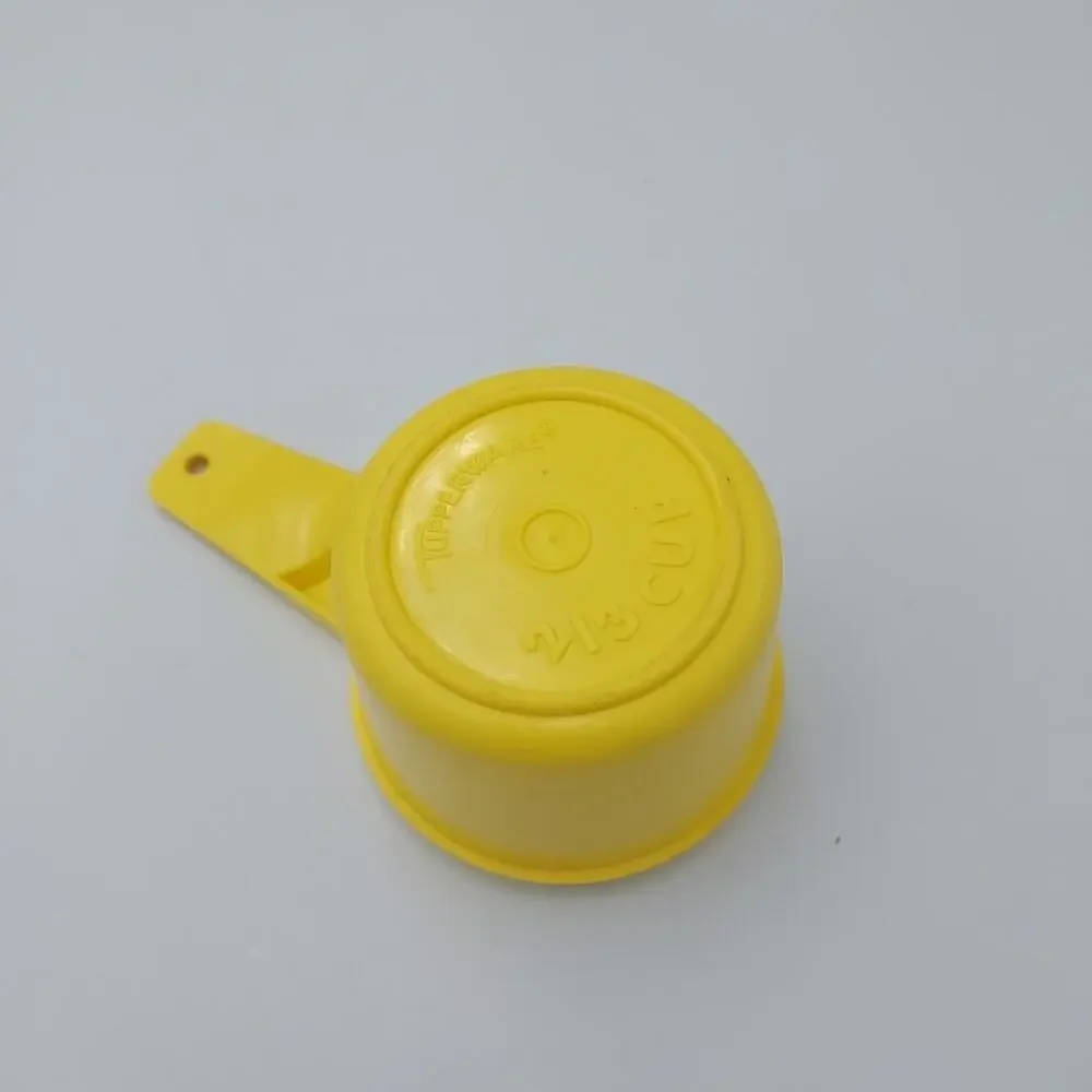 Tupperware Measuring 2/3 Cup Replacement Yellow #763‎ Kitchen Gadget